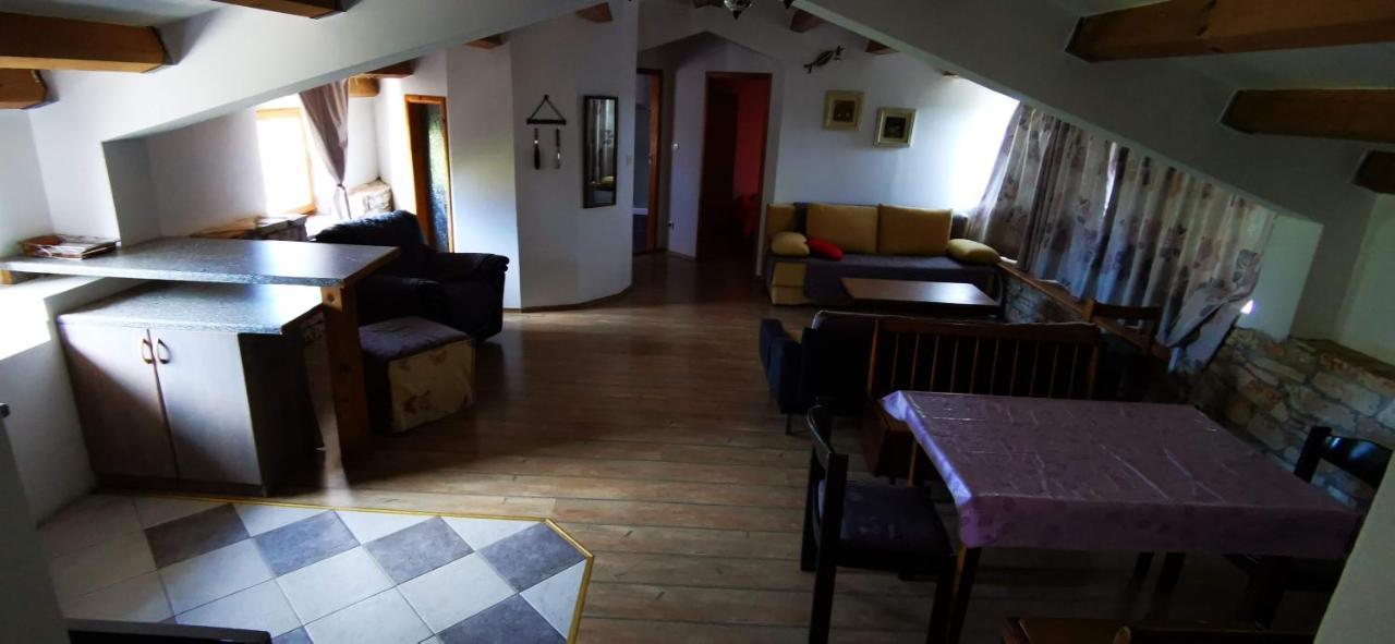 Eti And Mia Holiday Apartments Muntić Exteriér fotografie