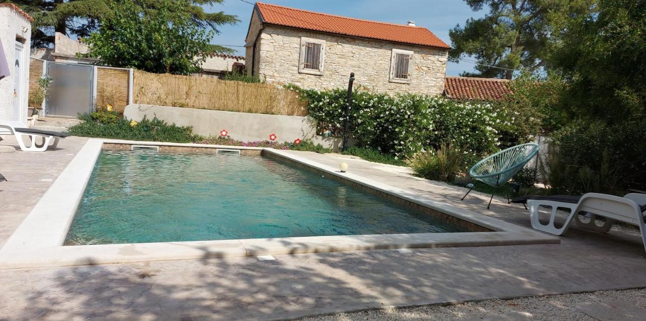 Eti And Mia Holiday Apartments Muntić Exteriér fotografie